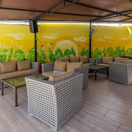 Makaazi Nyali Hotel Mombasa Kültér fotó